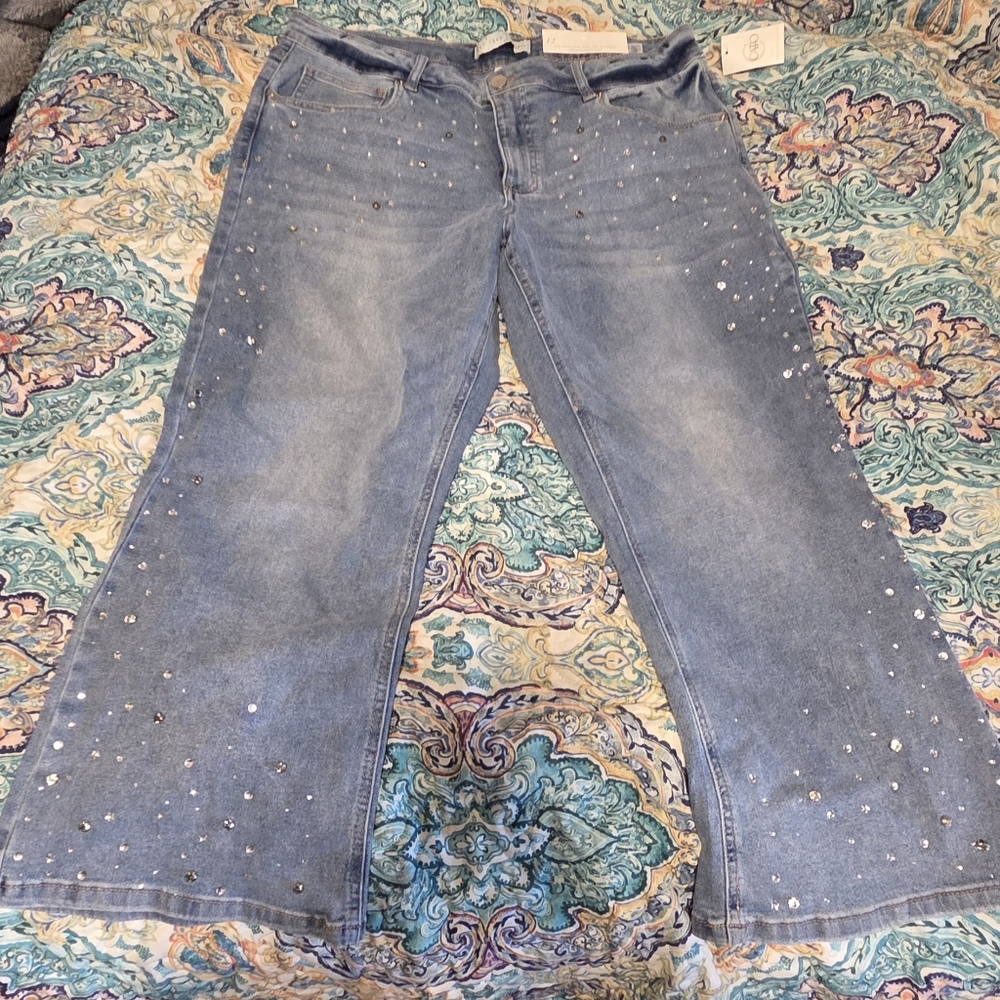 C EST 1946 Mid Rise Kick Flare Crop Jeans Size 12 Gems